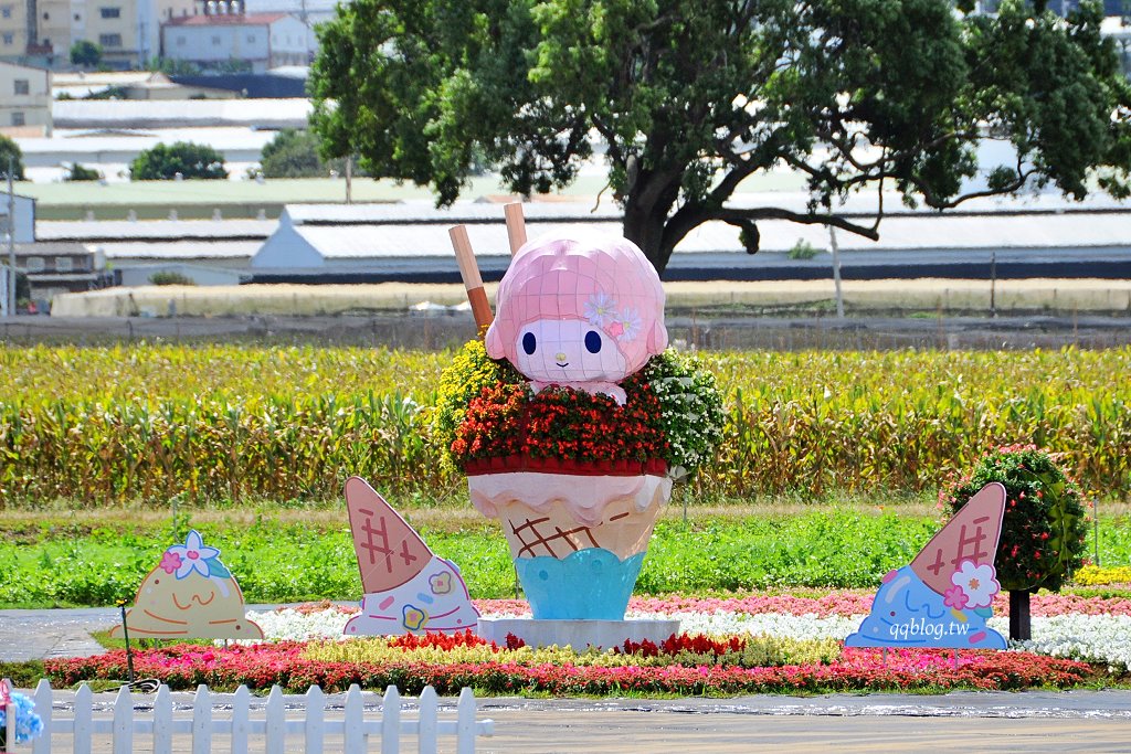 台中新社︱2026新社花海暨台中國際花毯節．與日本三麗鷗合作，以甜點王國為設計主題，新社、石岡、東勢美食景點懶人包整理 @QQ的懶骨頭