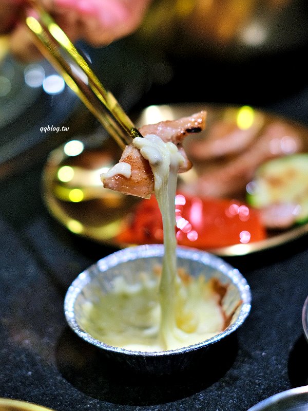 台中南屯︱燒肉滋滋ZIZI．韓式咖啡廳風格的燒肉店，質感升級、餐點好吃，近南屯交流道 @QQ的懶骨頭